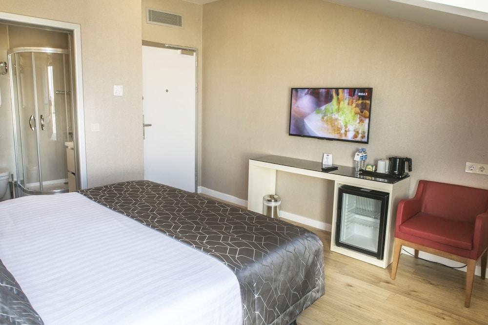 Elm Suite Hotel Istanbul Exterior foto